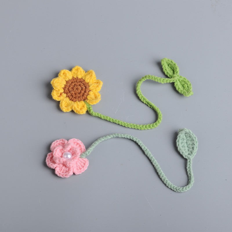 Handmade knitted dolls finished crocheted wool dolls ornaments knitted dolls trinkets wholesale